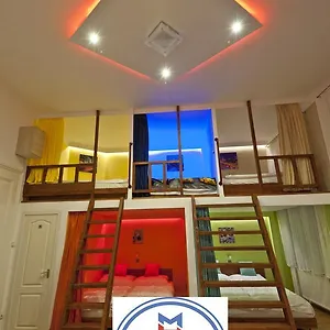 Metropolis Boutique Budapesta